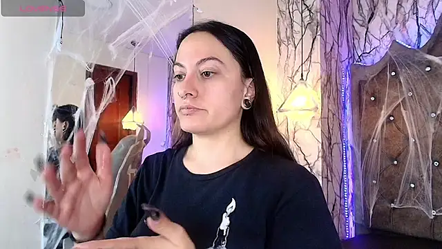 Snapshot of Zami_Escobar_of chatting on 28, 10, 2025 Zami Escobar of online show from 28, 10, 2025