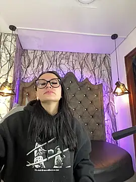 Snapshot of Zami_Escobar_of chatting on 17, 12, 2025 Zami Escobar of online show from 17, 12, 2025