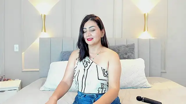 victoria bourne online show from 15, 10, 2025