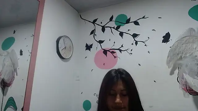 Snapshot of Pocahontas_tw chatting on 9, 11, 2025 Pocahontas tw online show from 9, 11, 2025