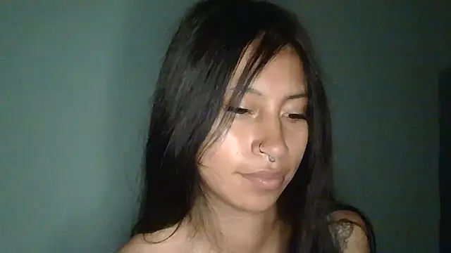 Snapshot of Pocahontas_tw chatting on 4, 12, 2025 Pocahontas tw online show from 4, 12, 2025