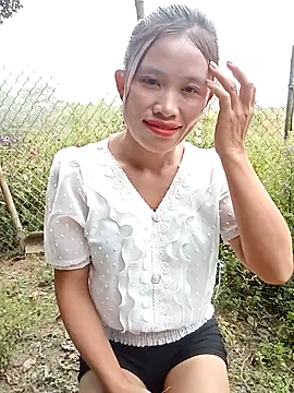 Snapshot of rubi_bae chatting on 31, 10, 2025 rubi bae online show from 31, 10, 2025