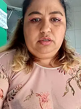 Snapshot of curvy_diva_ chatting on 19, 9, 2025 curvy diva online show from 19, 9, 2025