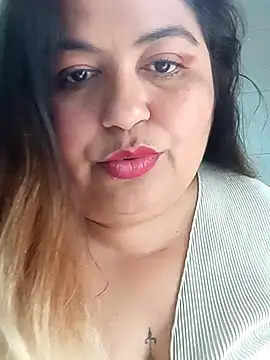 Snapshot of curvy_diva_ chatting on 20, 9, 2025 curvy diva online show from 20, 9, 2025