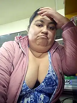 Snapshot of curvy_diva_ chatting on 10, 10, 2025 curvy diva online show from 10, 10, 2025