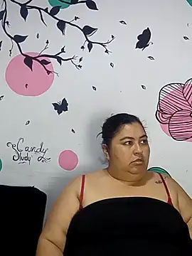 Snapshot of curvy_diva_ chatting on 11, 10, 2025 curvy diva online show from 11, 10, 2025