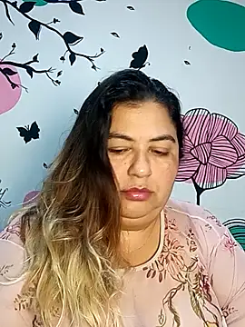 Snapshot of curvy_diva_ chatting on 24, 10, 2025 curvy diva online show from 24, 10, 2025