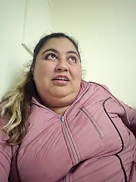 Snapshot of curvy_diva_ chatting on 25, 10, 2025 curvy diva online show from 25, 10, 2025