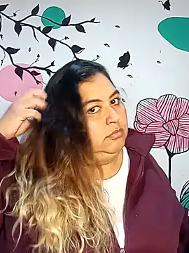 Snapshot of curvy_diva_ chatting on 26, 10, 2025 curvy diva online show from 26, 10, 2025