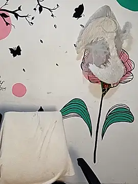 Snapshot of curvy_diva_ chatting on 27, 11, 2025 curvy diva online show from 27, 11, 2025