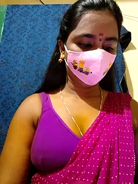 mini-queen online show from 12, 9, 2025