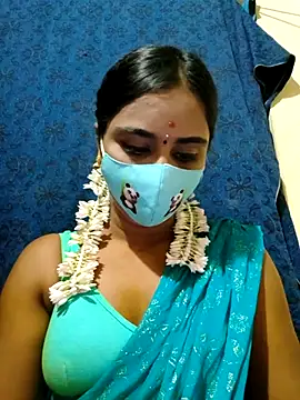 mini-queen online show from 31, 10, 2025