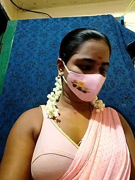 mini-queen online show from 2, 11, 2025