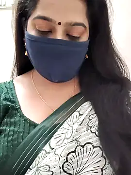 Snapshot of saritha29 chatting on 7, 6, 2026 saritha29 online show from 7, 6, 2026