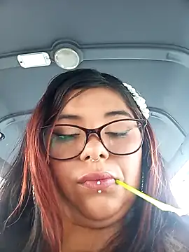 snow belle online show from 21, 10, 2025