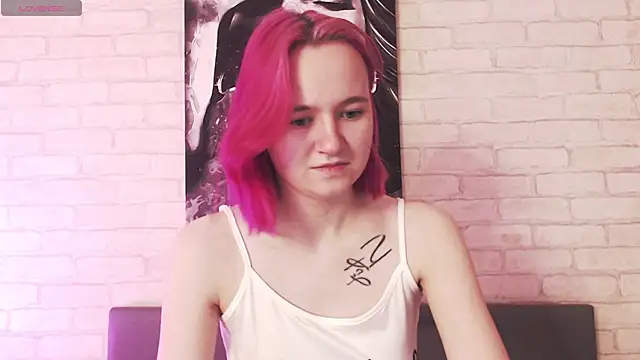 Ericha Stone online show from 10, 9, 2025