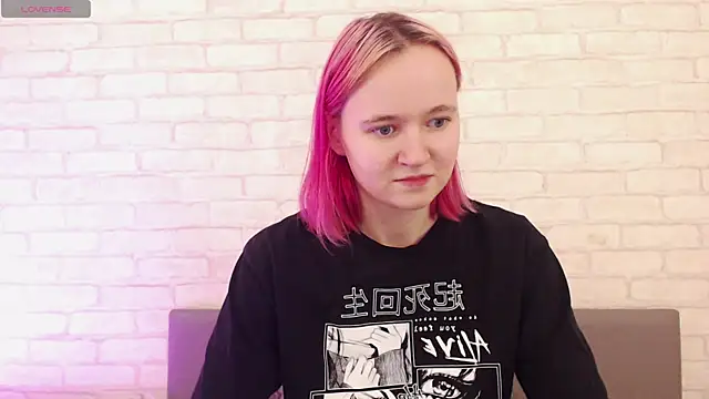 Ericha Stone online show from 21, 10, 2025