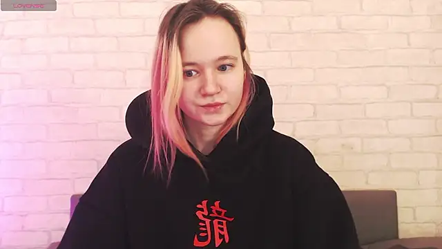 Ericha Stone online show from 18, 3, 2026