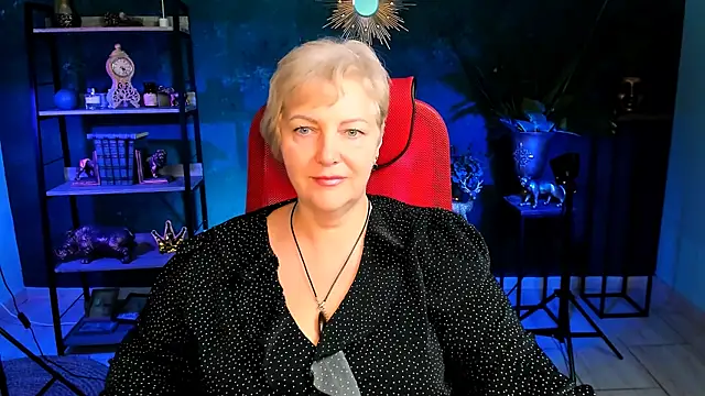 Snapshot of MaryMogan chatting on 27, 10, 2025 MaryMogan online show from 27, 10, 2025