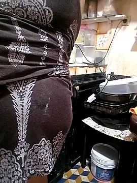 Mayamimi online show from 14, 10, 2025