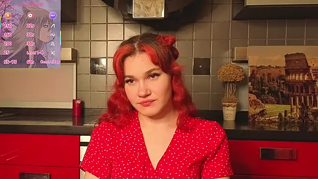 Snapshot of MauraSpurrier chatting on 8, 9, 2025 MauraSpurrier online show from 8, 9, 2025