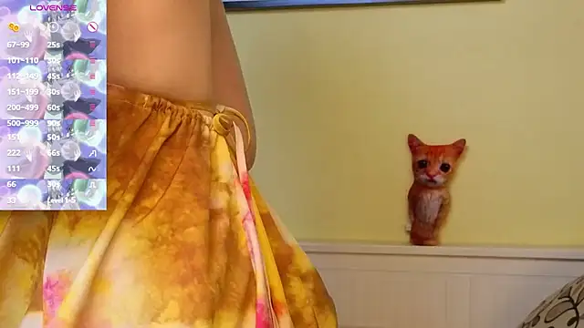 Snapshot of MauraSpurrier chatting on 3, 10, 2025 MauraSpurrier online show from 3, 10, 2025