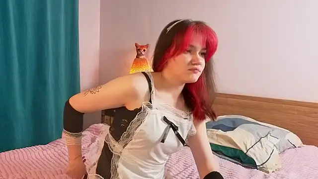 Snapshot of MauraSpurrier chatting on 21, 10, 2025 MauraSpurrier online show from 21, 10, 2025