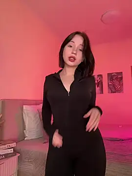 Snapshot of YourLittleDevil chatting on 9, 7, 2026 YourLittleDevil online show from 9, 7, 2026
