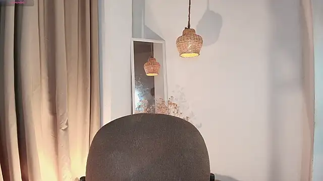 Nicolletease online show from 4, 12, 2025