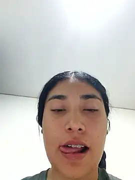 Snapshot of AmberGold- chatting on 27, 2, 2026 AmberGold- online show from 27, 2, 2026