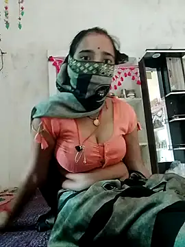 Snapshot of malteejat chatting on 1, 10, 2025 malteejat online show from 1, 10, 2025