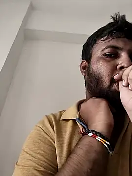 Snapshot of vinay_smalldick chatting on 28, 6, 2026 vinay smalldick online show from 28, 6, 2026