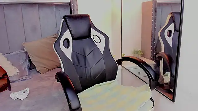 Miyu Komori online show from 20, 3, 2026