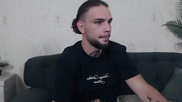 Snapshot of DanyelCarter chatting on 22, 9, 2025 DanyelCarter online show from 22, 9, 2025