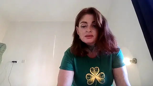 Snapshot of IrishmilfAnna chatting on 10, 9, 2025 IrishmilfAnna online show from 10, 9, 2025