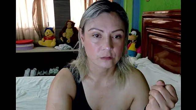 Snapshot of _Charlize_theron_ chatting on 23, 2, 2026 Charlize theron online show from 23, 2, 2026