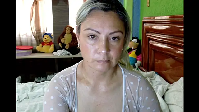 Snapshot of _Charlize_theron_ chatting on 26, 2, 2026 Charlize theron online show from 26, 2, 2026