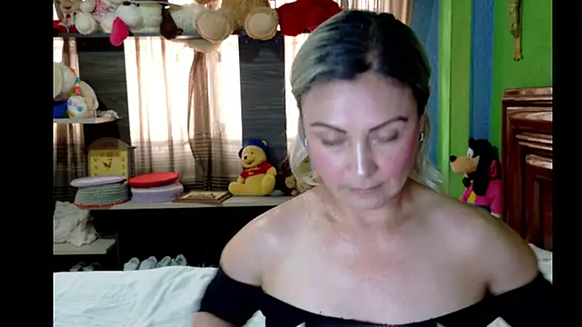 Snapshot of _Charlize_theron_ chatting on 30, 3, 2026 Charlize theron online show from 30, 3, 2026