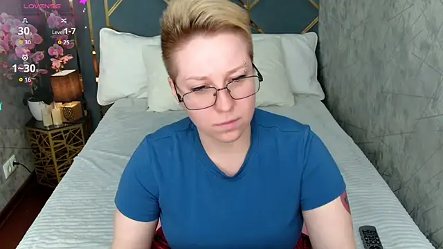 AlexandraGreen online show from 2, 10, 2025