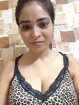 Snapshot of QUEEN-ADITI chatting on 3, 10, 2025 QUEEN-ADITI online show from 3, 10, 2025