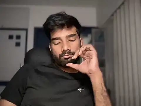 Snapshot of desi_indicoc chatting on 6, 11, 2025 desi indicoc online show from 6, 11, 2025