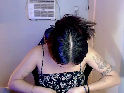 Snapshot of Ready_or_notxx chatting on 12, 11, 2025 Ready or notxx online show from 12, 11, 2025