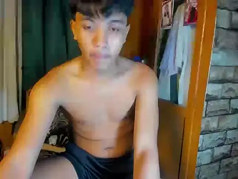 Snapshot of chris_hot_asian_loverboy chatting on 13, 7, 2026 chris hot asian loverboy online show from 13, 7, 2026