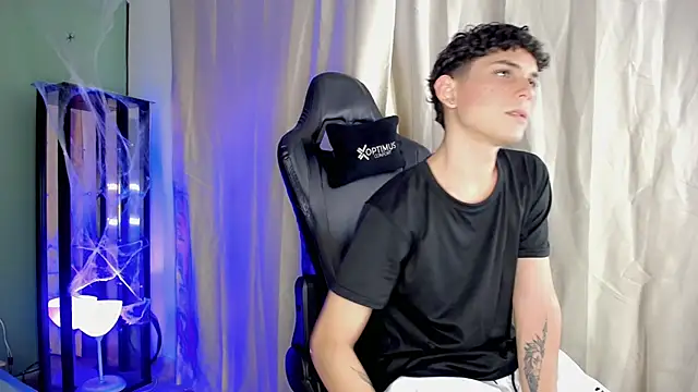 dilan hott  online show from 28, 10, 2025