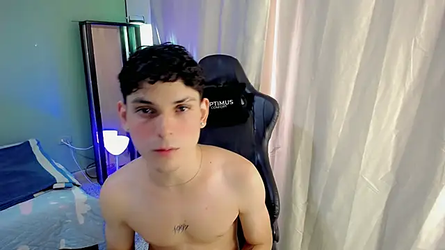 dilan hott  online show from 23, 11, 2025