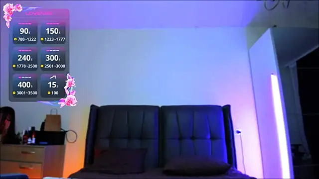 Snapshot of Veronica_Larsson chatting on 20, 9, 2025 Veronica Larsson online show from 20, 9, 2025