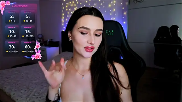 Snapshot of Veronica_Larsson chatting on 8, 7, 2026 Veronica Larsson online show from 8, 7, 2026