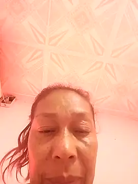 Naomi-Mature online show from 12, 10, 2025