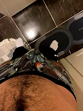 Snapshot of SolomonHej4 chatting on 16, 11, 2025 SolomonHej4 online show from 16, 11, 2025