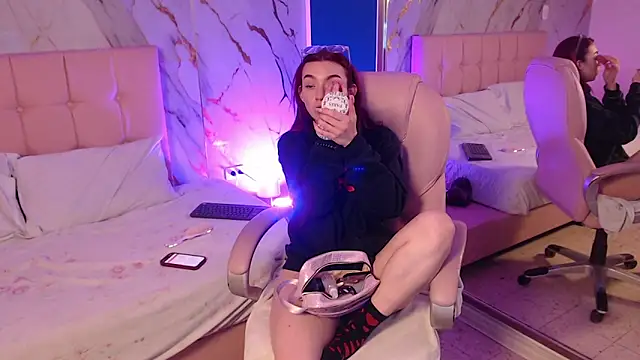 Red kytty6 online show from 1, 2, 2026